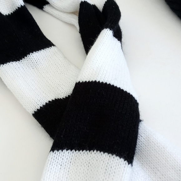 🌿 Set of 2 Thin Scarves Black White Stripes & Black & Grey Striped Scarves - Picture 5 of 9